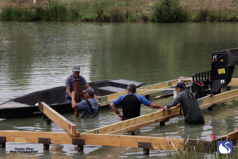 Montage de la scène du spectacle un soir à la hutte en vendée