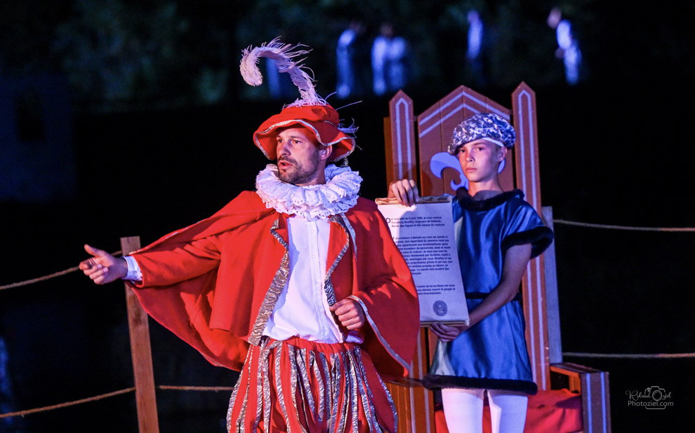 Spectacle du temps d&apos;henri iV un soir à la hutte